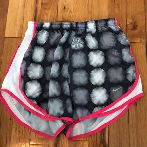 Nike Tempo running short